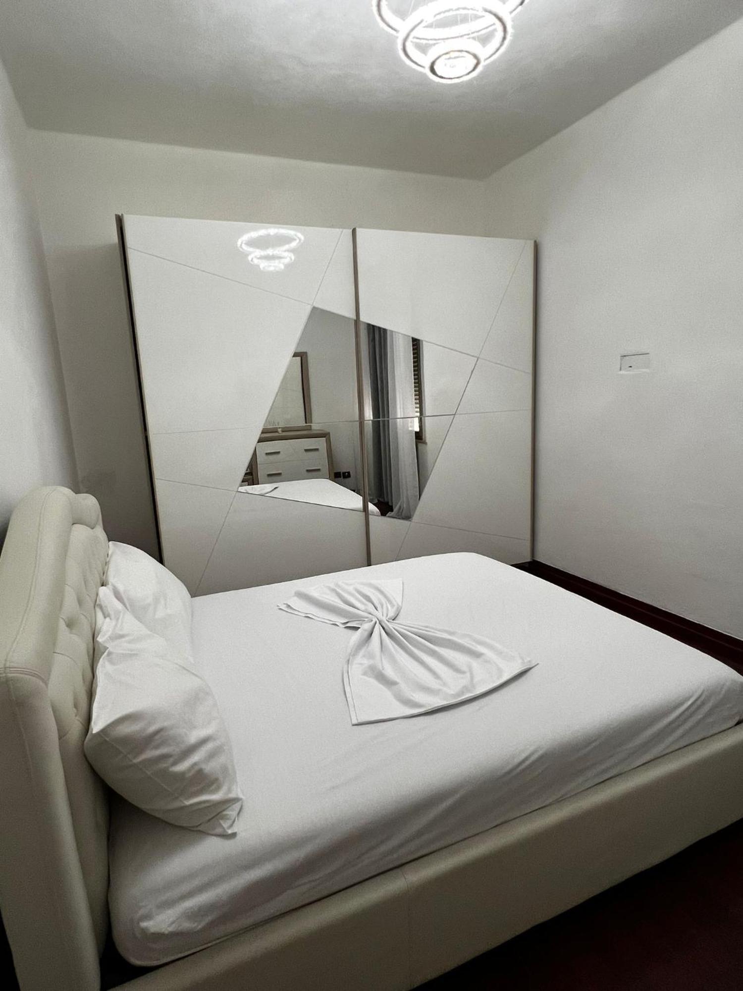 La Nuova Casa Aparthotel Ravenna Exteriör bild